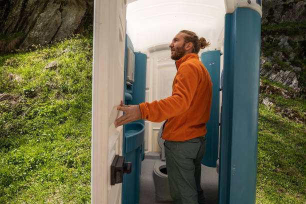 Best Portable bathroom rental  in Grove, OK